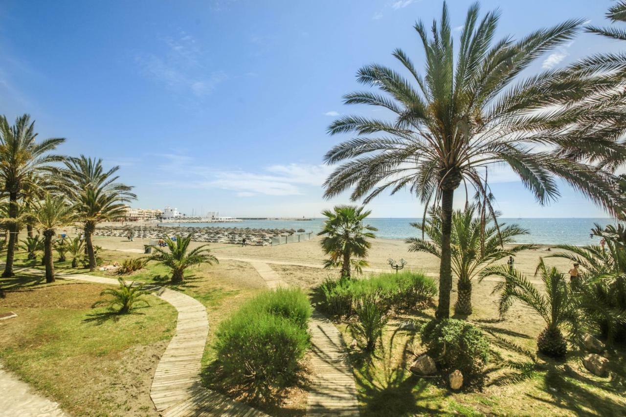 Fantanstico Apartamento Sobre El Mar Benalmádena Esterno foto