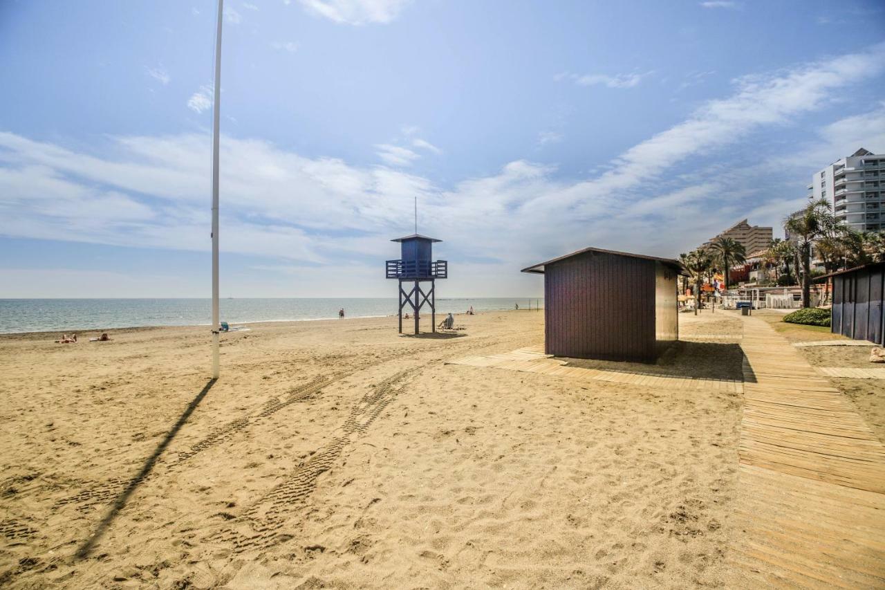 Fantanstico Apartamento Sobre El Mar Benalmádena Esterno foto
