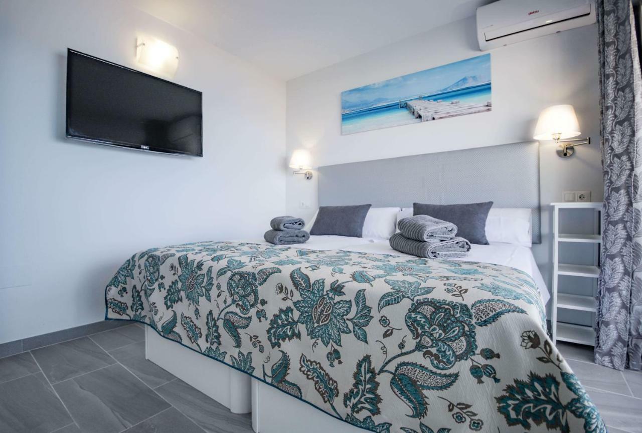 Fantanstico Apartamento Sobre El Mar Benalmádena Esterno foto