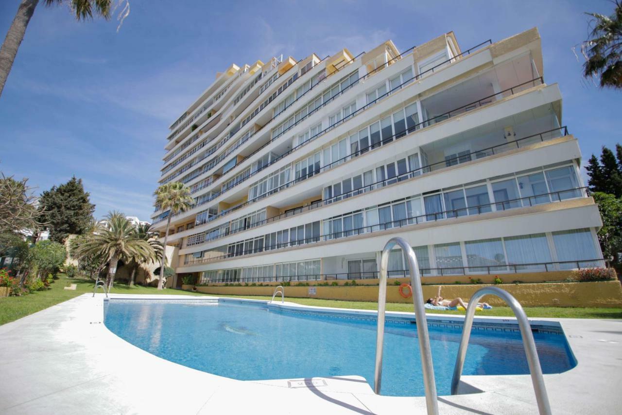 Fantanstico Apartamento Sobre El Mar Benalmádena Esterno foto