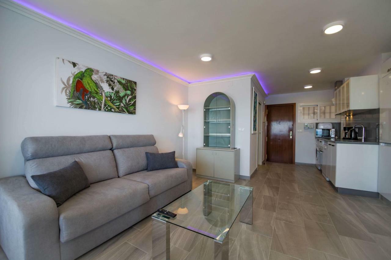 Fantanstico Apartamento Sobre El Mar Benalmádena Esterno foto