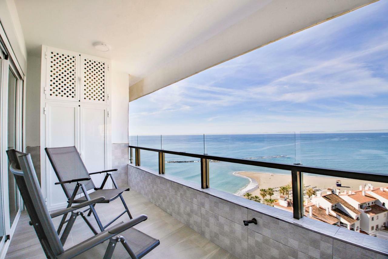 Fantanstico Apartamento Sobre El Mar Benalmádena Esterno foto