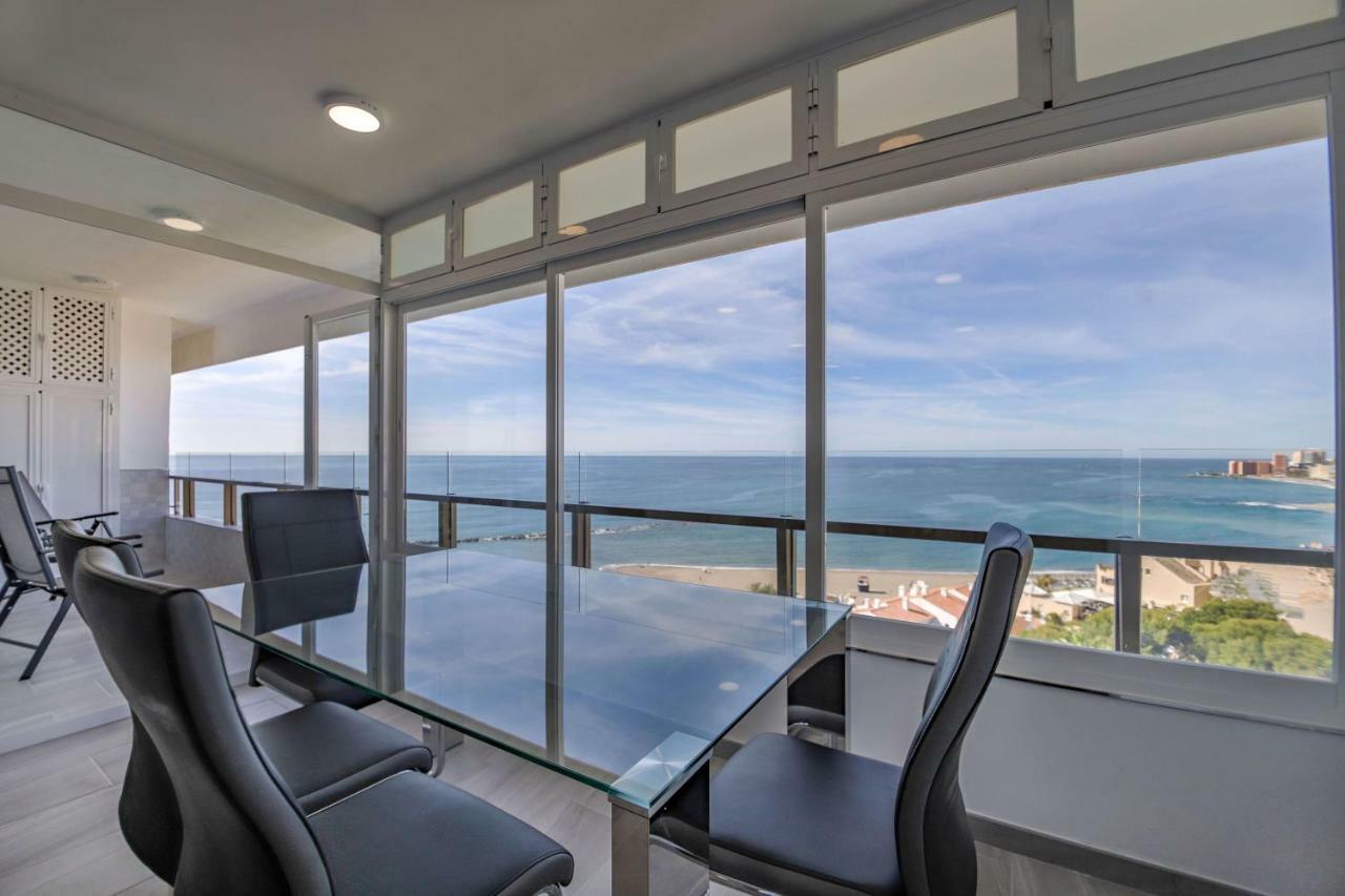 Fantanstico Apartamento Sobre El Mar Benalmádena Esterno foto